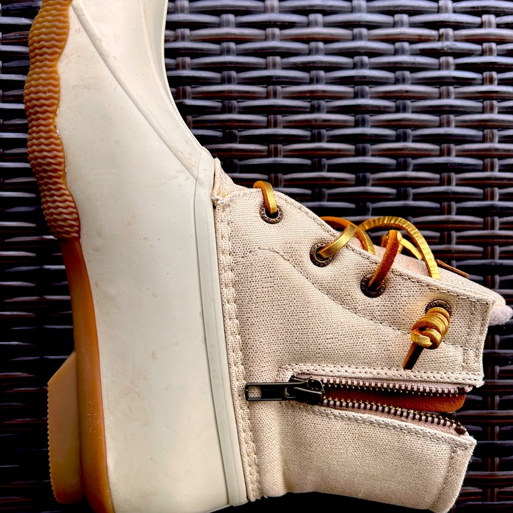 Sperry duck rain boots